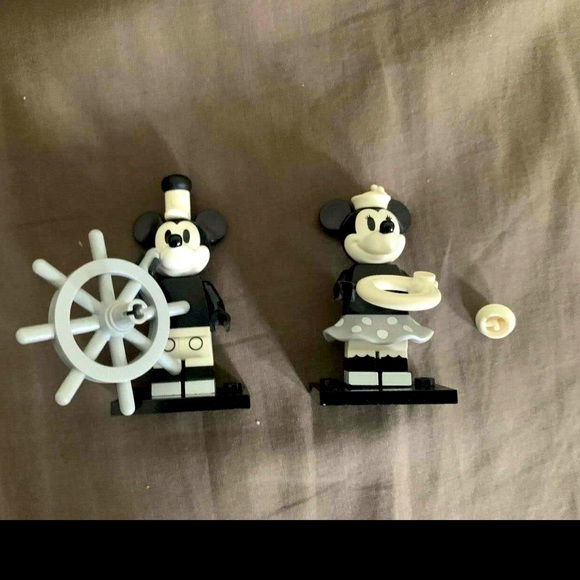 Lego Other - Lego Mickey Mouse and Minnie Mouse mini figures